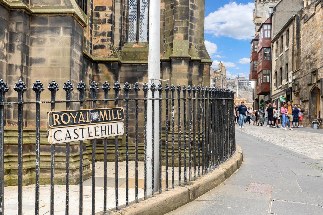 Unique 2 Bedroom Castle Suite Apartment - Near Edinburgh Castle & Royal Mile Extérieur photo