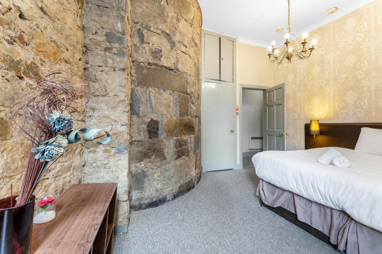 Unique 2 Bedroom Castle Suite Apartment - Near Edinburgh Castle & Royal Mile Extérieur photo